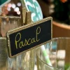 12 ARDOISES SUR PINCE 4X2CM OR