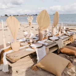 CHEMIN DE TABLE EFFILOCHÉ CHANVRE 30CMX3M CAMEL