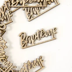 10 CONFETTIS BOIS BAPTÈME 4X1.7X0.3CM NATURE