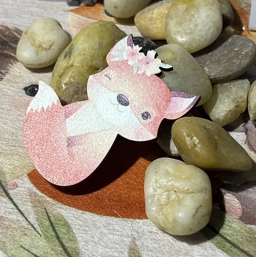 10 DÉCORATIONS PETIT EXPLORATEUR BOIS 5X5CM
