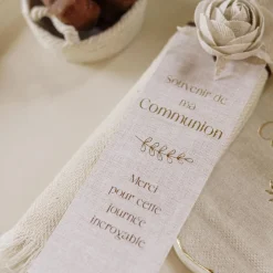 10 MARQUE-PAGES CARTON COMMUNION 5X15CM LIN
