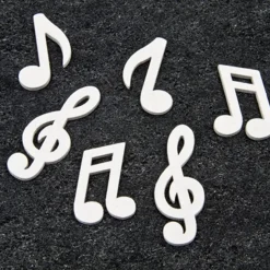 24 NOTES DE MUSIQUE EN BOIS - BLANC