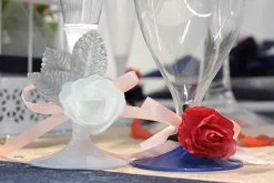 24 ROSES POLYFOAM 4CM BLANC