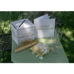 TIRELIRE JOYEUX ANNIVERSAIRE CARTON 20CM BLANC