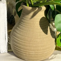 VASE POT GRÈS STRIÉ 17.5CM CAMEL